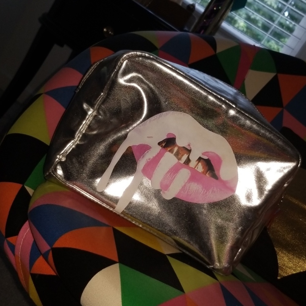 Kylie Jenner makeup bag limited addition